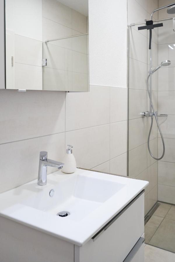 Apartwehr Business&Ferien Apartment Lila ภายนอก รูปภาพ